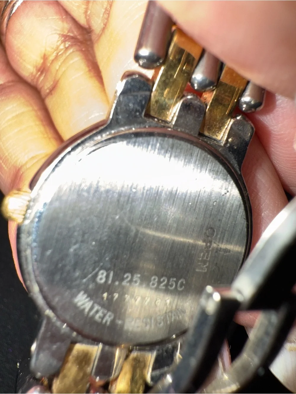 Movado Museum Classic Women’s Two Tone Watch Model 81 25 825C Runs VTG